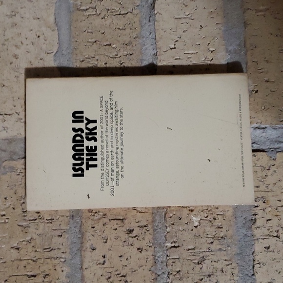 Islands in the Sky by Arthur C. Clarke - Picture 2 of 2